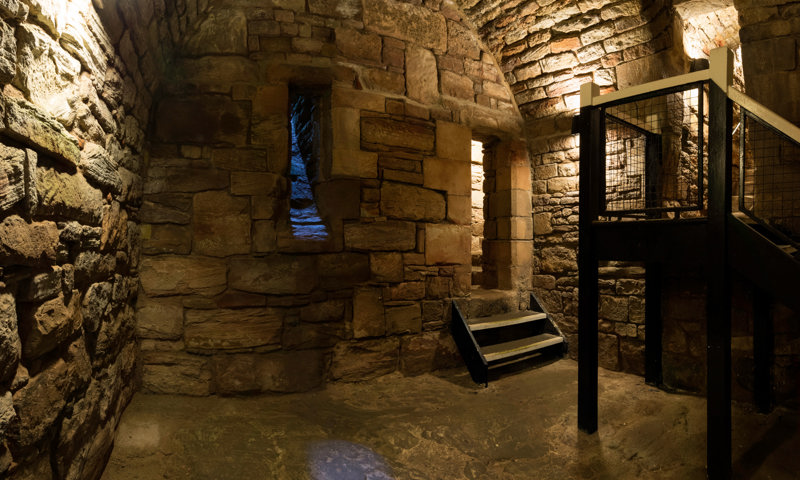 Inside the pit prison at Tantallon Castle.