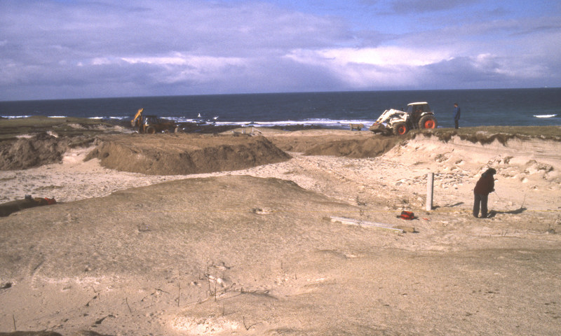 Archaeologists at work at the Links of Noltland.