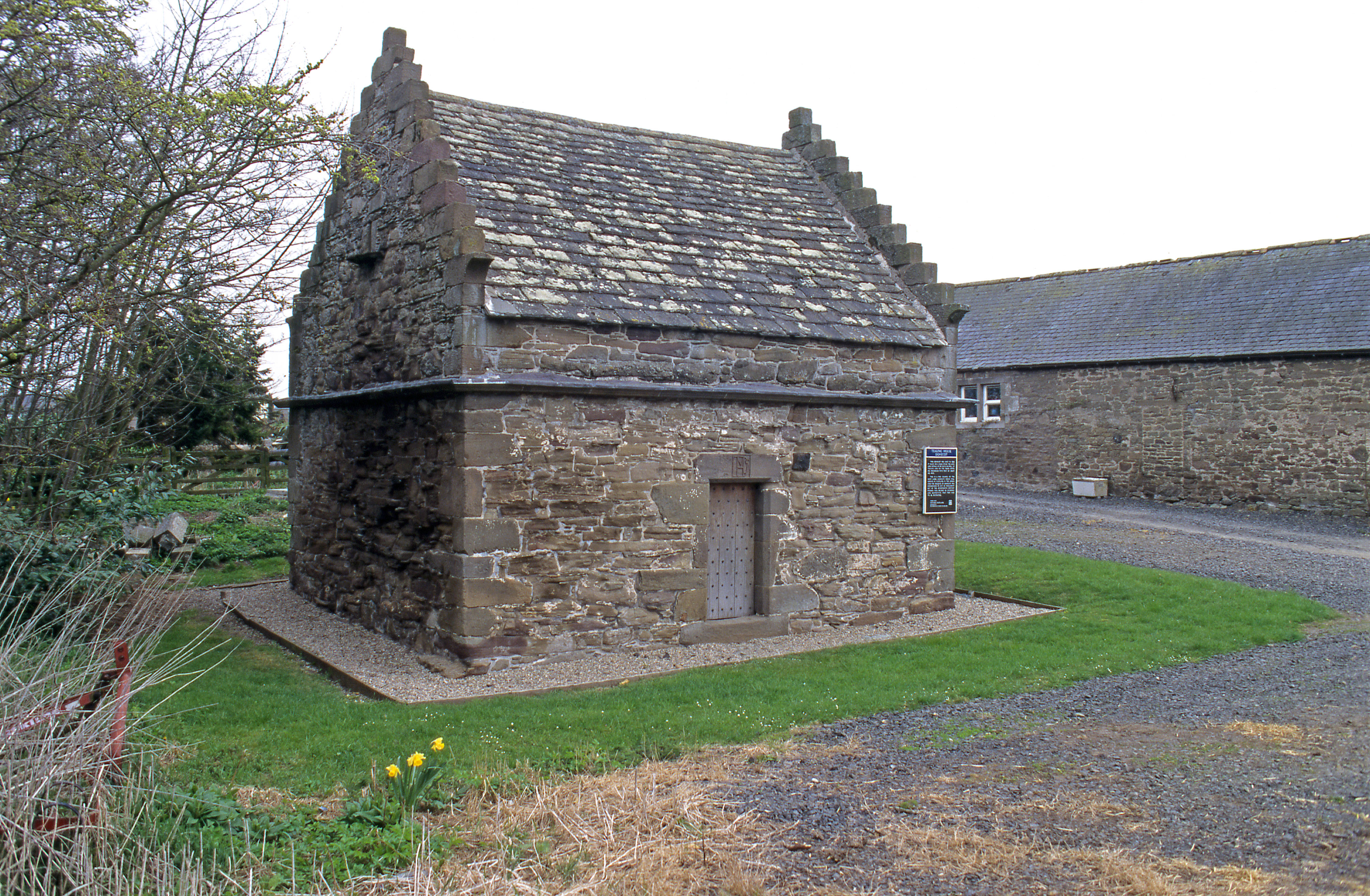 Claypotts Castle | Public Body for Scotland's Historic Environment