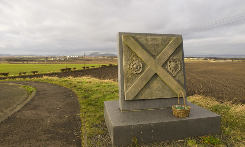 The battlefield monument at Pinkie Cleuch (© Crown Copyright HES)