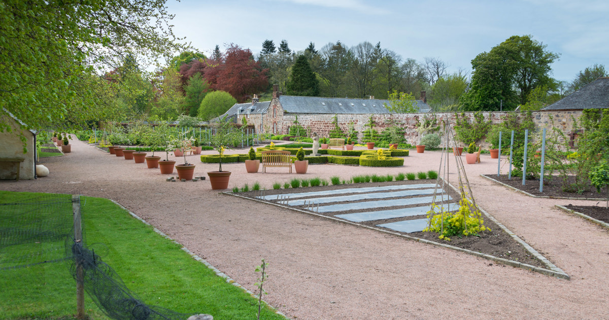 Inventory Status and Development Gardens and Landscapes HES