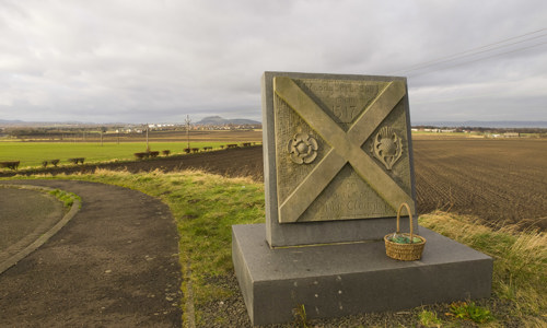A commemorative sculpture at the battlefield of Pinkie Cleuch.