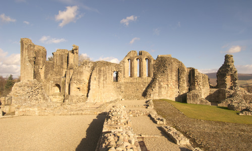 The remains of Kildrummy Castle.