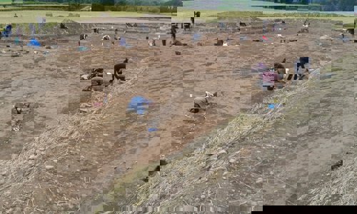 Archaeologists uncover evidence for Scotland’s earliest farming at Dunning in Perthshire