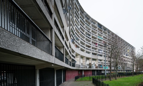 View of Cables Wynd House in Leith from side-on. The famous ‘Banana Flats’ (so called because of their curved shape) have just been listed at Category A – joining the few A-listed post war buildings in Scotland