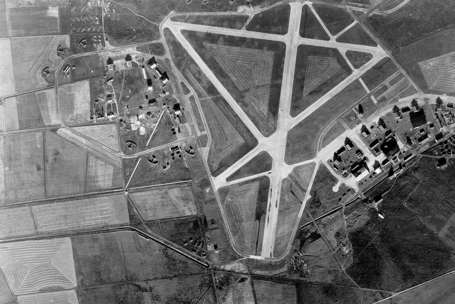 General aerial view of Machrihanish Airfield.
