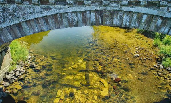 Archaeology in the water beneath a medieval Scottish bridge