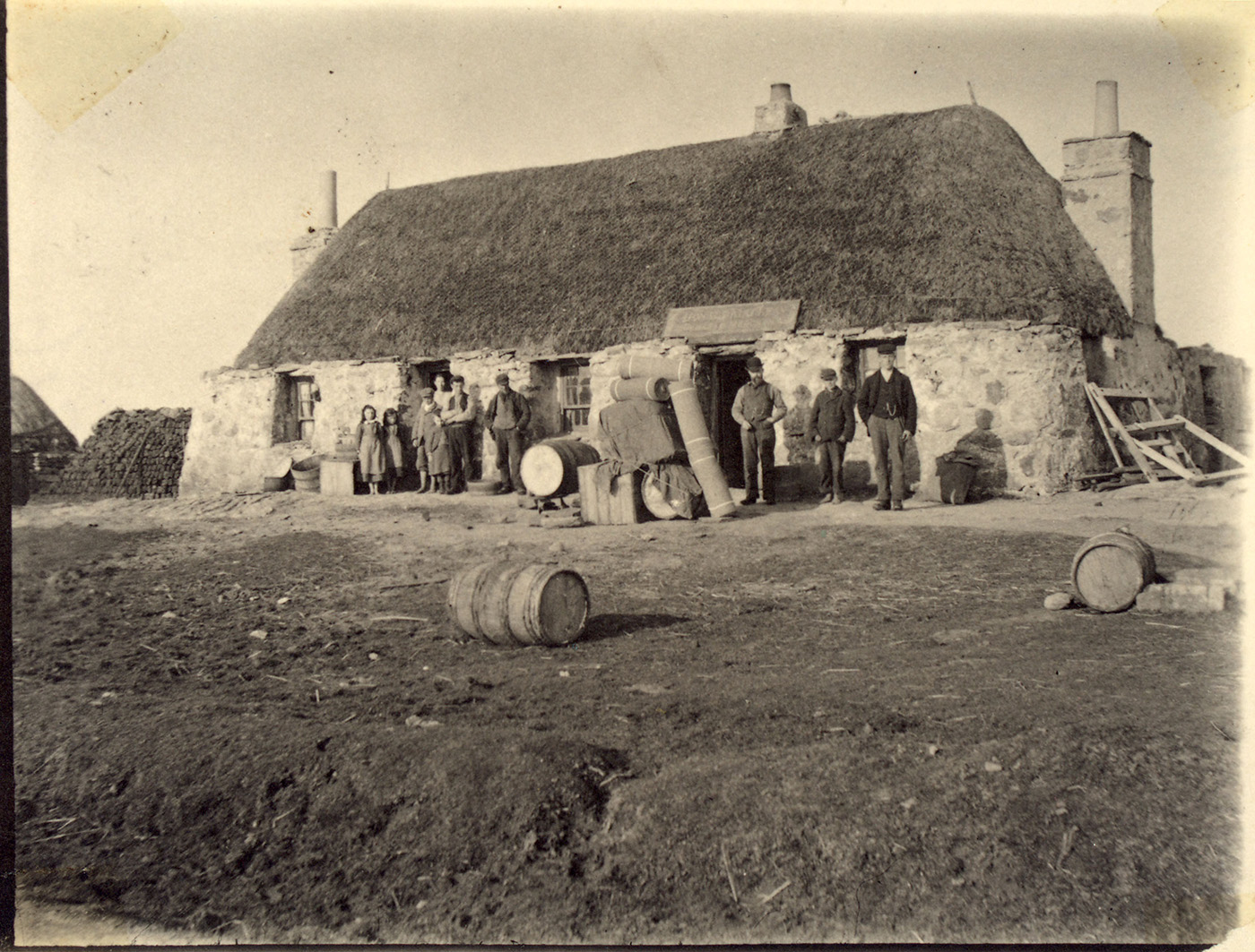 Country post. 19th Century Scotch Reels.