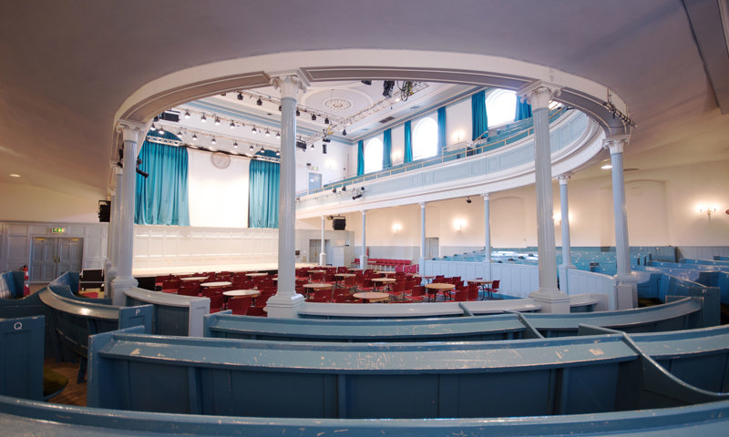 General view of the interior of the Queen