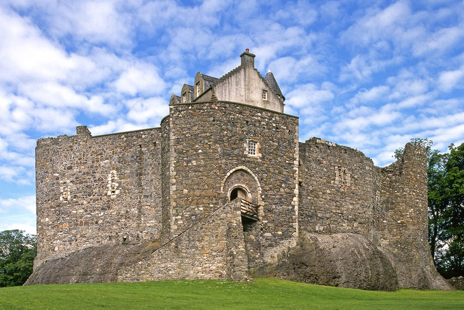 General view of Dunstaffnage Castle