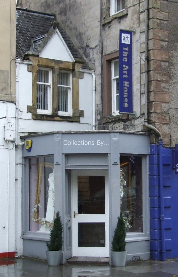 I8 Bridge Street in Kelso before any work was done
