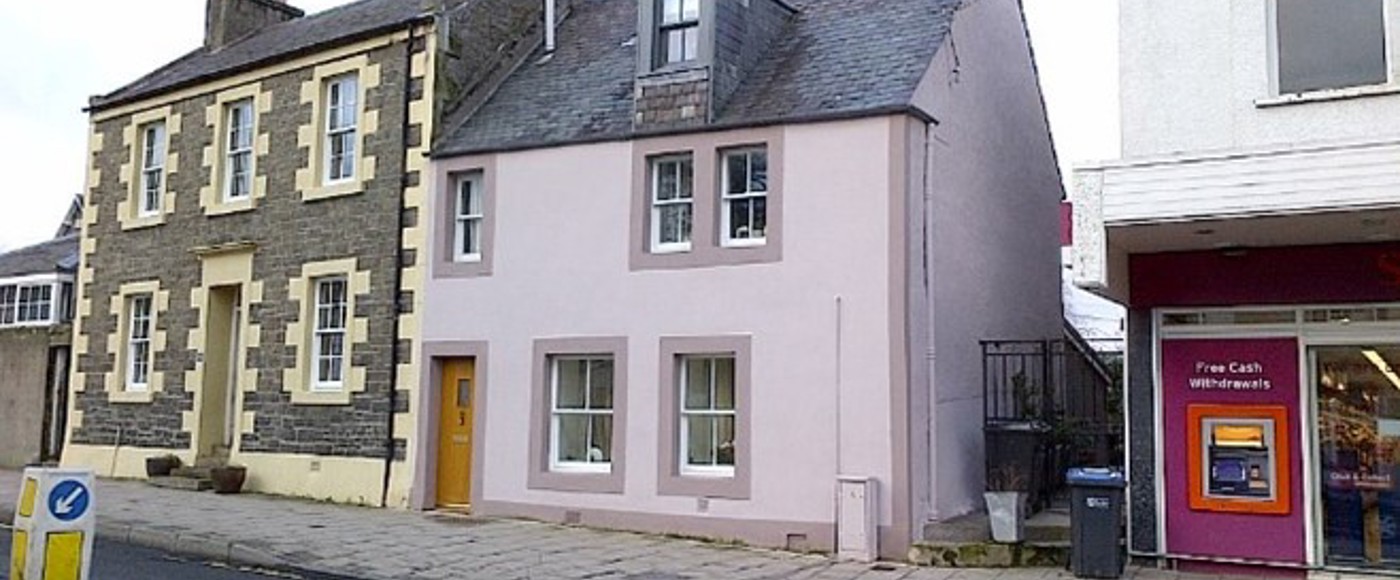 1 High Street Selkirk, after the historic windows were reinstated