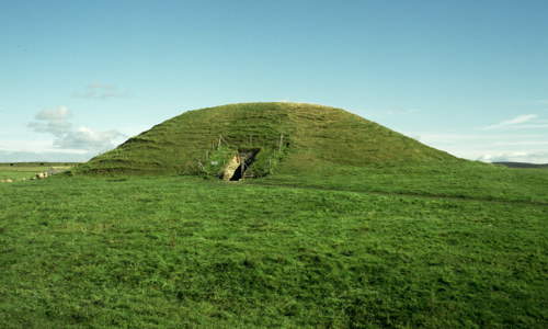 Exterior view of Maeshowe Chambered Cairn 