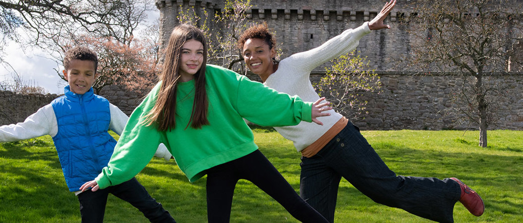 Mara Menzies running a story telling session in the grounds of Craigmillar Castle