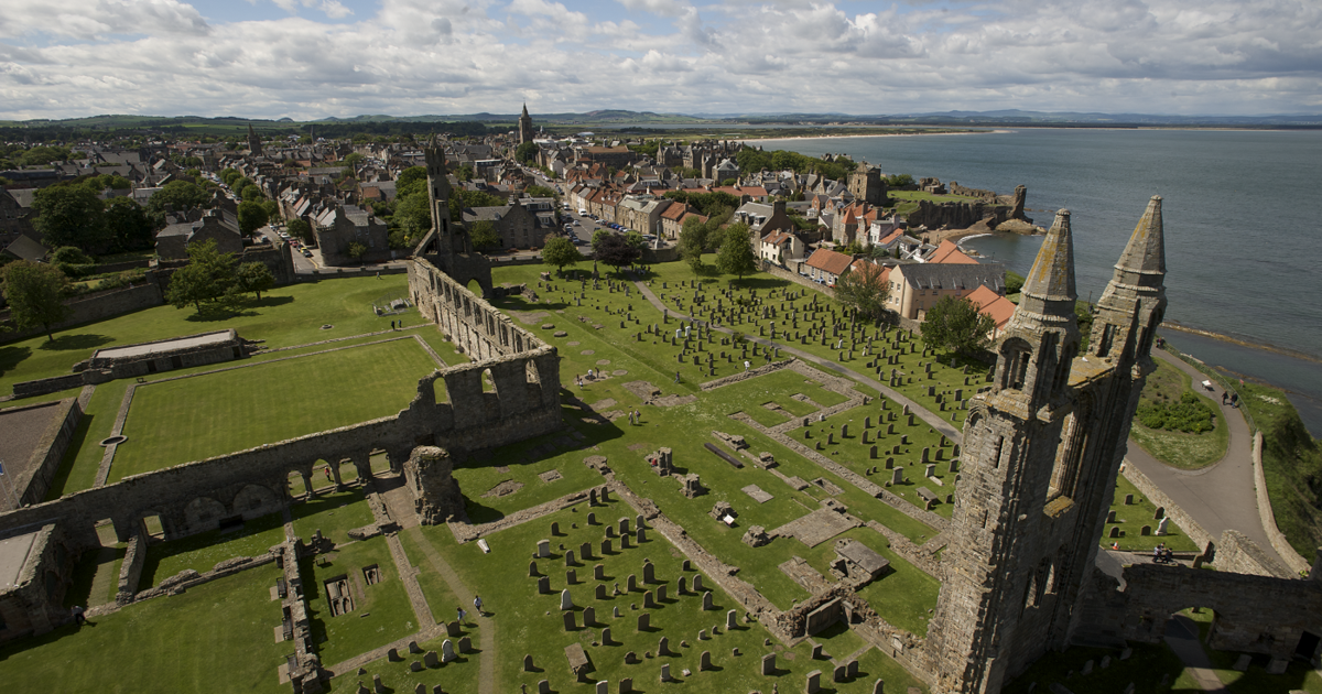 Visitors given access to graves of famous golfers at St Andrews