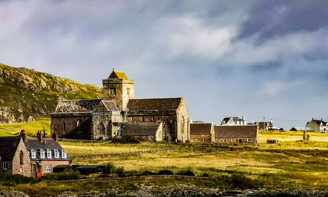 A beautiful, historic stone abbey on the edge of the sea. The abbey is in remarkable condition. 008-000-102-690-R