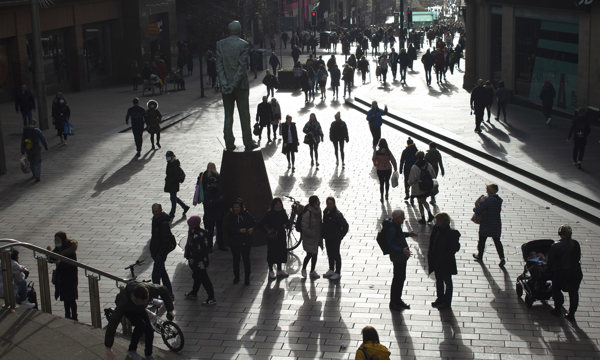 Shoppers on Buchanan Street, Glasgow