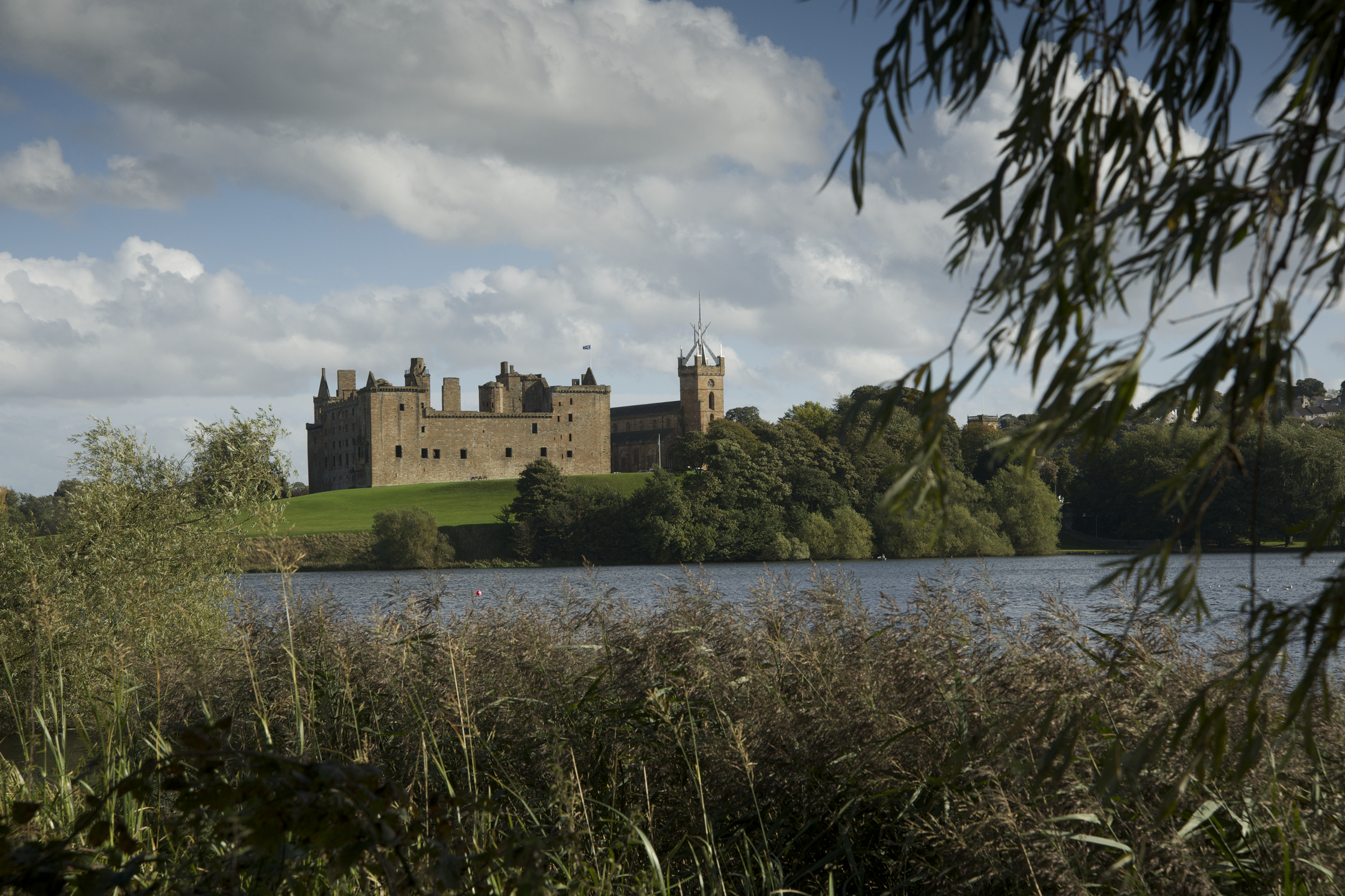 Linlithgow Palace and St Michael's Church from across Linlithgow Loch